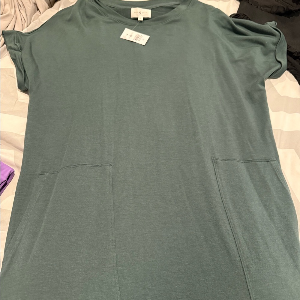 Women's Green Top